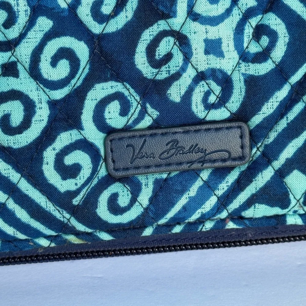 Vera Bradley Tablet Tamer Organizer Case Sleeve Bag in Cuban Tiles Blue/green